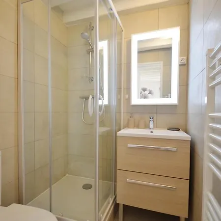 Le Petit France - Hyper Centre De - Proche Insead Apartment *